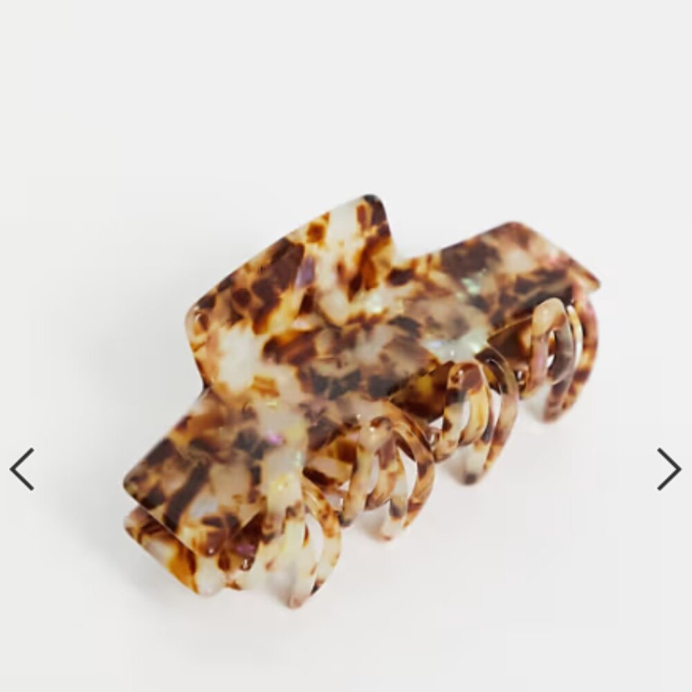 New ASOS Hair Claw Clip in Pale Tortiouse